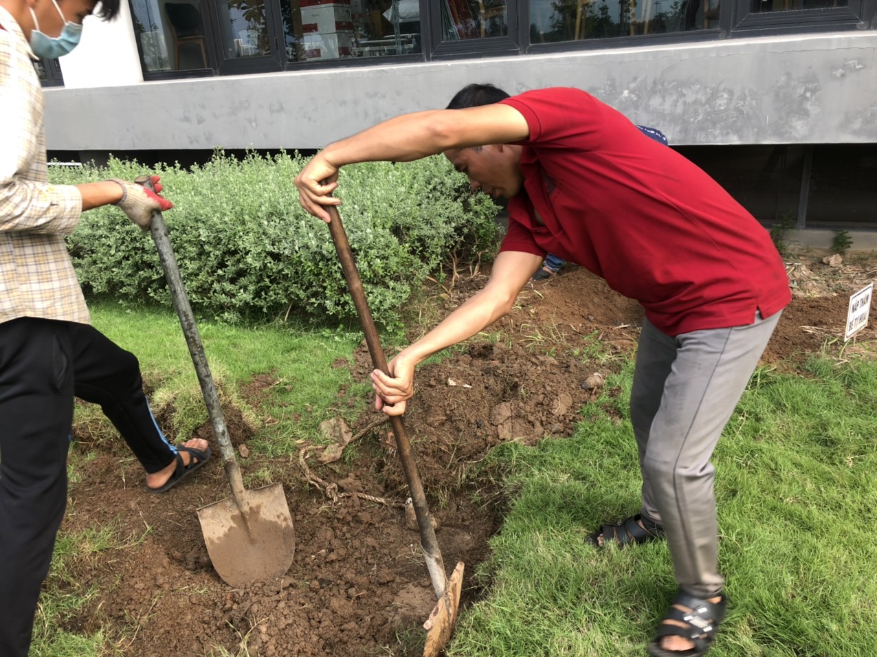 nạo vét cống hố ga dĩ an