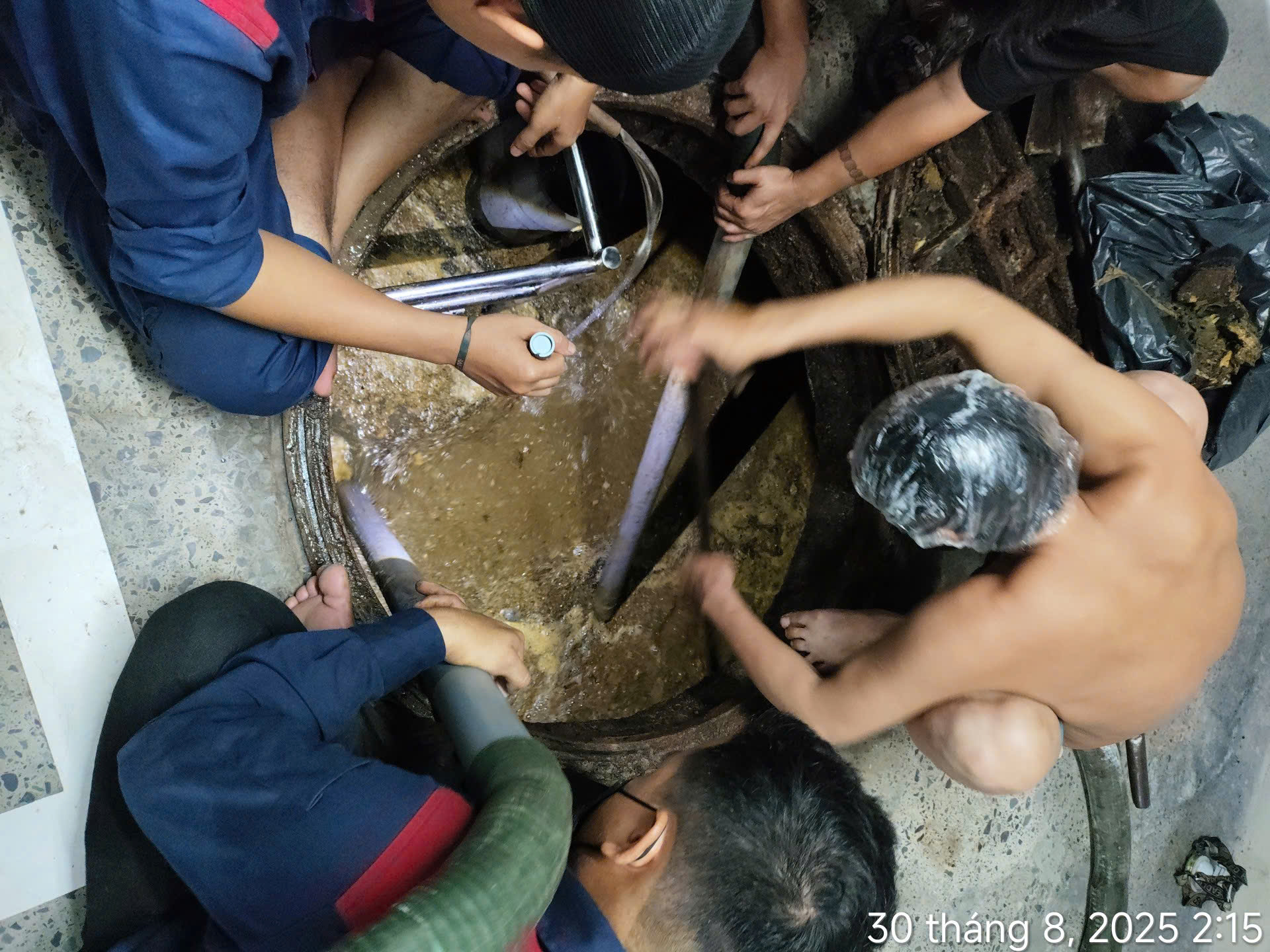 Hút hầm cầu thuận an